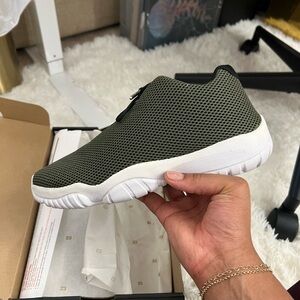 Men’s Jordan Future Low - Green Size 8